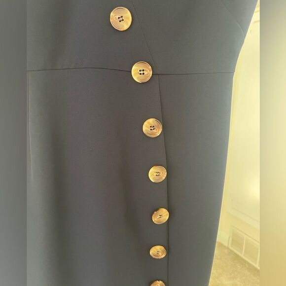 Vince Camuto Navy midi dress with button detail, size 0 - Picture 3 of 5